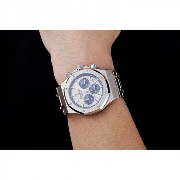 automatic ap watch on wrist